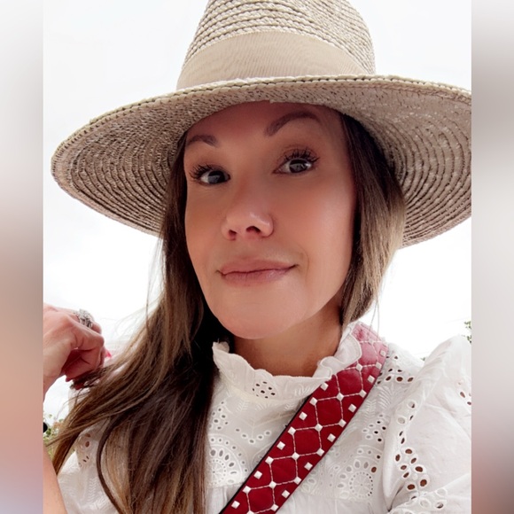 Meet your Posher, Richelle - Picture 5 of 5